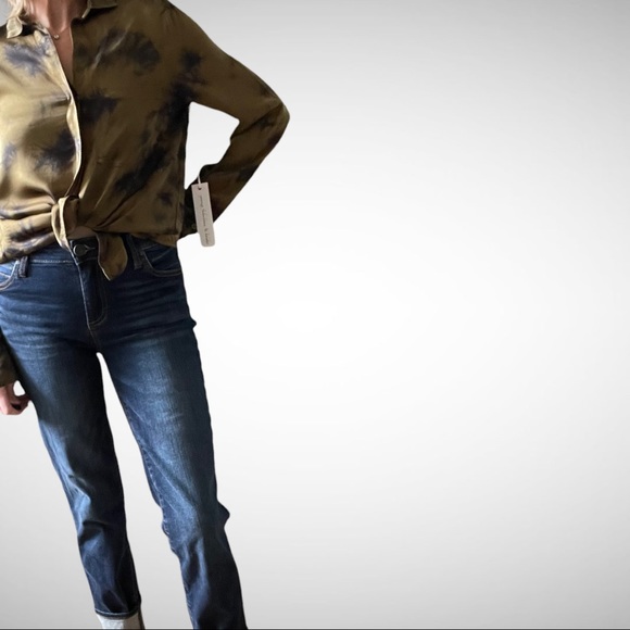 YFB Fern Vancouver Wash Susan Satin Button Down In Dark Green S - Picture 1 of 9